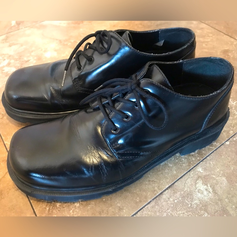 Vintage Hard-To-Find Dr Martens Square Toe Oxford Men’s Black Leather Shoes